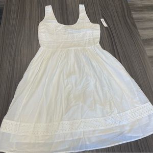 BNWT Women Old Navy White Dress size Med